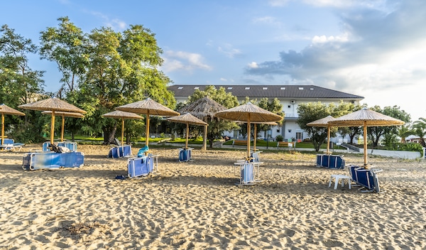 Possidona Beach Hotel