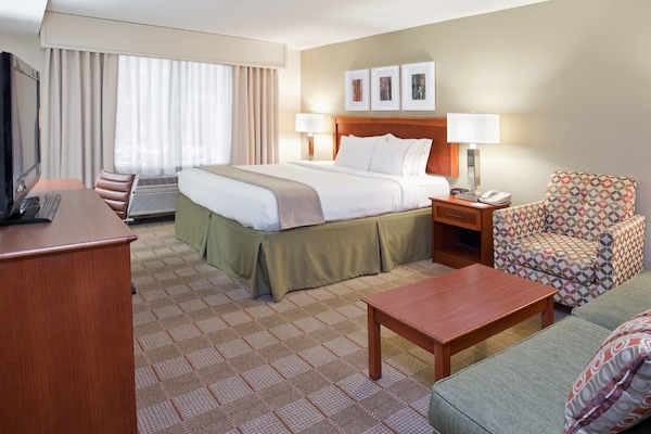 Holiday Inn Express & Suites Indianapolis Dtn Conv Ctr Area