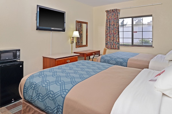 Hotel Econo Lodge Inn & Suites Shelbyville