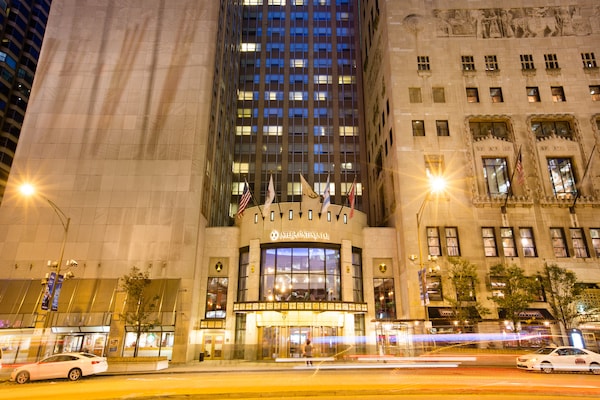 InterContinental Chicago Magnificent Mile, an IHG Hotel