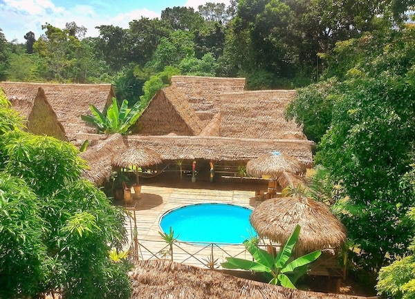 Avatar Amazon Lodge & Canopy Park