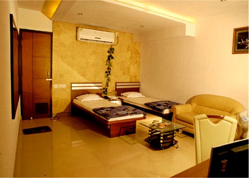 Collection O 76383 Kzar Corporate Hotel, Kolkata, India 