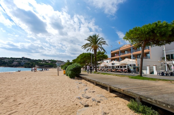 Sant Pol Hotel