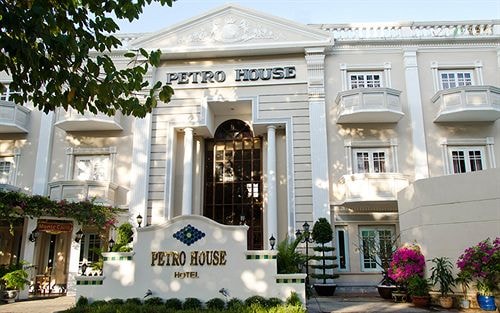 Hotel Petro House