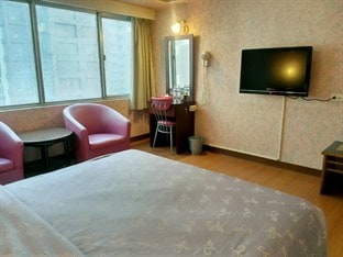 ロン シャン ホテル (龍翔商務大飯店)