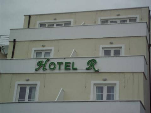 Hotel R