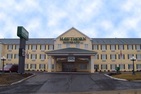 Hawthorn Suites by Wyndham Akron Seville