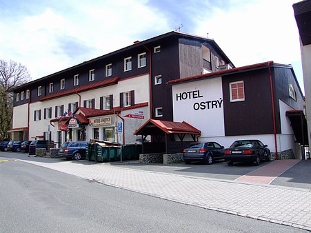 Hotel Ostrý