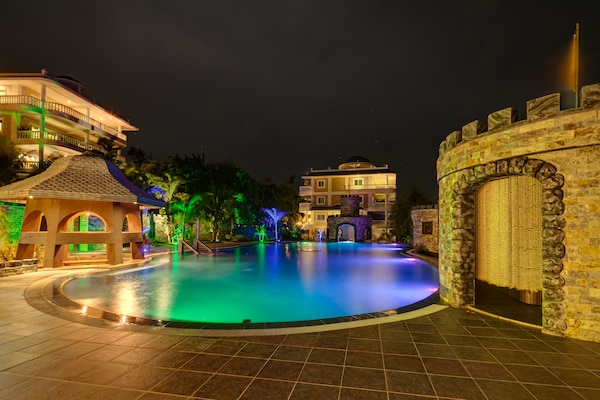 Hotel Lingganay Boracay Resort