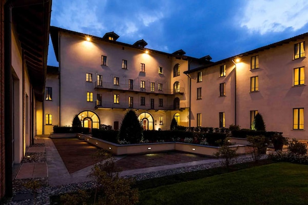 Grand Hotel Villa Torretta, Curio Collection by Hilton