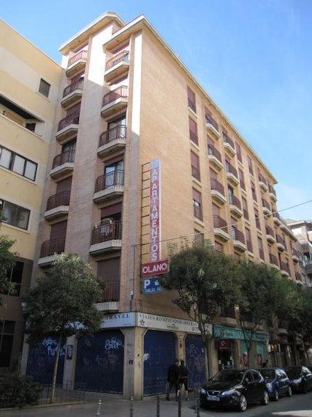 Apartamentos Olano C.B.