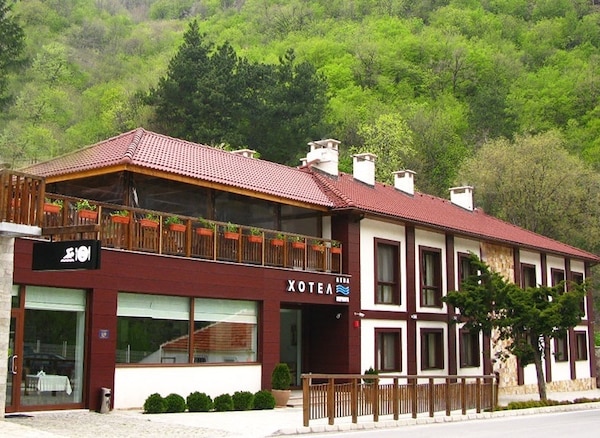Aqua Varvara Hotel