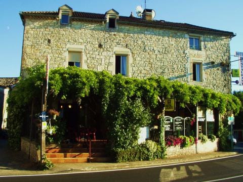 Logis - Auberge de la Tour