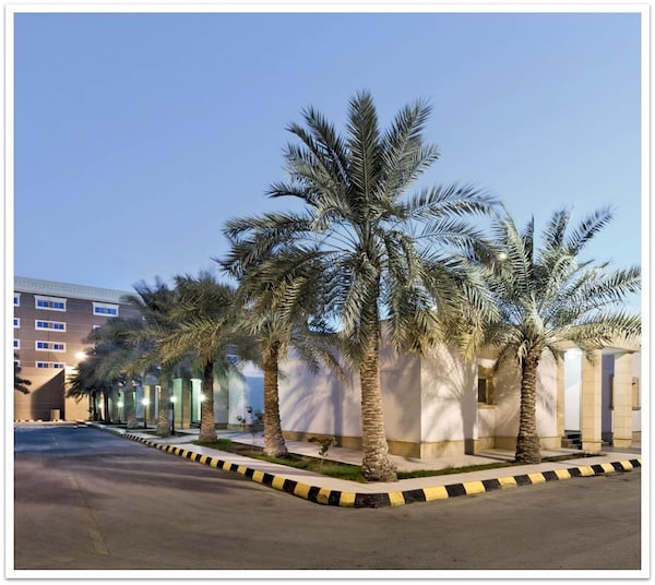 Al Gosaibi Hotel -Villa