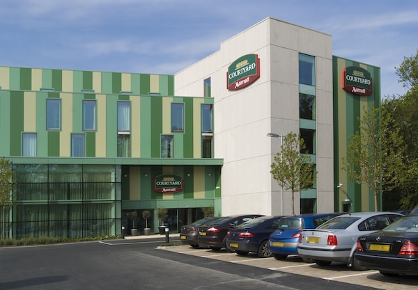 Courtyard by Marriott London Gatwick Airport