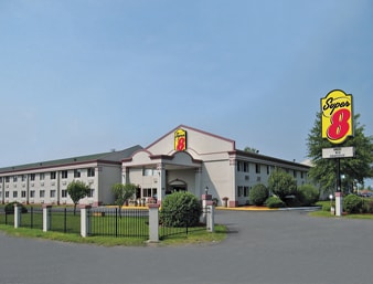 Super 8 By Wyndham Hartford