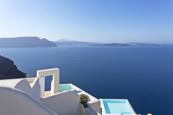 Hotel Canaves Oia Suites