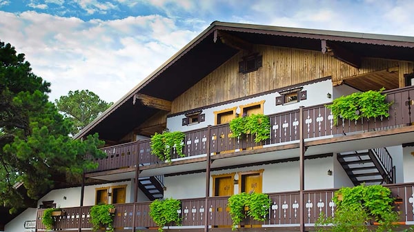 Bavarian Inn Lodge & Restaurant
