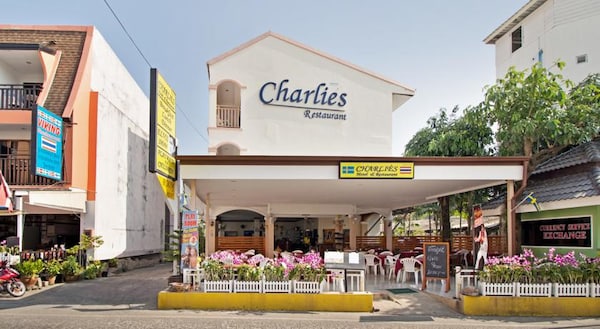 Charlies & Restaurant