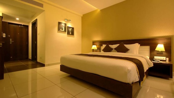 Luxury Suites and Hotel Rooms in Bengaluru | Taj MG Road, Bengaluru