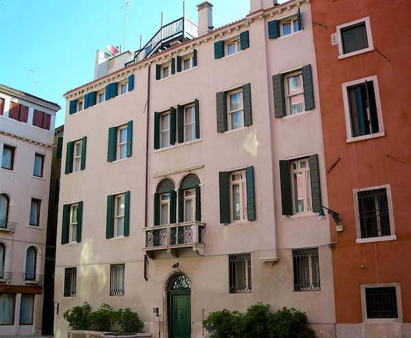 Corte Barozzi Venice Suites