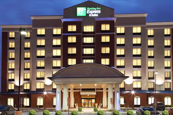Holiday Inn Express & Suites Columbus Univ Area - Osu