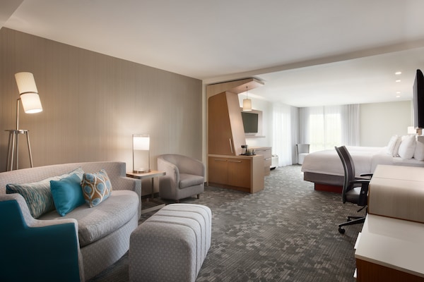 Courtyard by Marriott Boston Dedham/Westwood