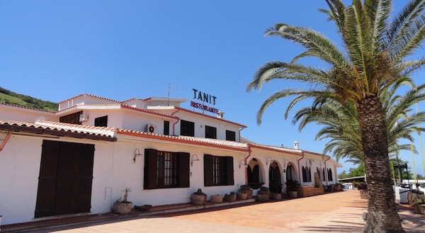 Tanit Hotel Villaggio Ristorante