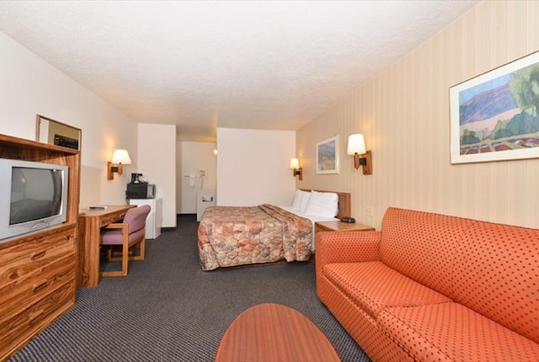 Americas Best Value Inn And Suites Fort Collins East I-25