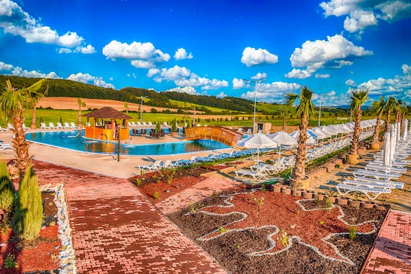 Miraj Resort