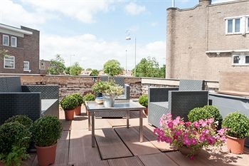 Spacious two bedroom apartment with a fantastic roof terrace, for up to four people, in Amsterdam No