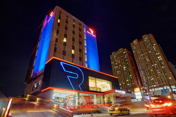 Hotel Red Planet Manila Amorsolo