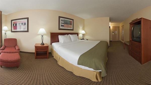 Holiday Inn Express & Suites Greenville