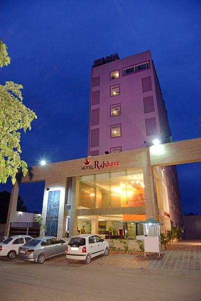 Hotel Rajshree & Spa