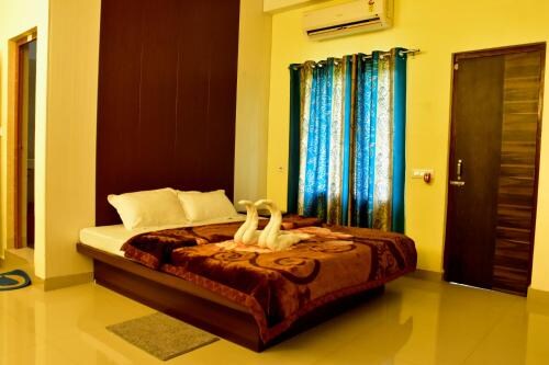 Vishal Hotel And Resorts