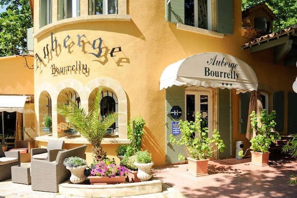 Hotel Auberge Bourrelly