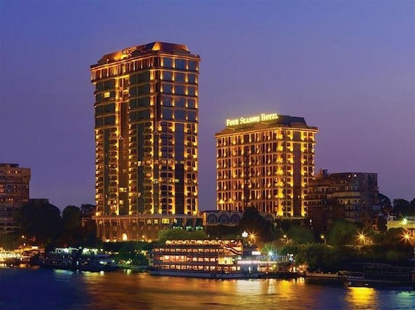 فندق فور سيزونز القاهرة