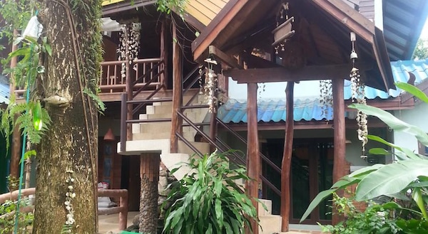 Shanti Lodge Phuket