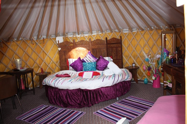 Woodside Spa and Glamping