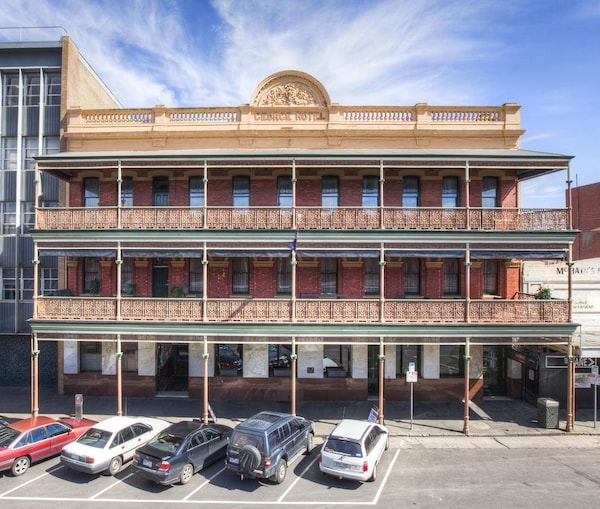 Quality Inn The George  Ballarat