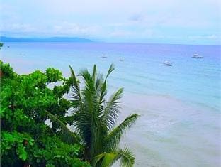 Dumaluan Beach