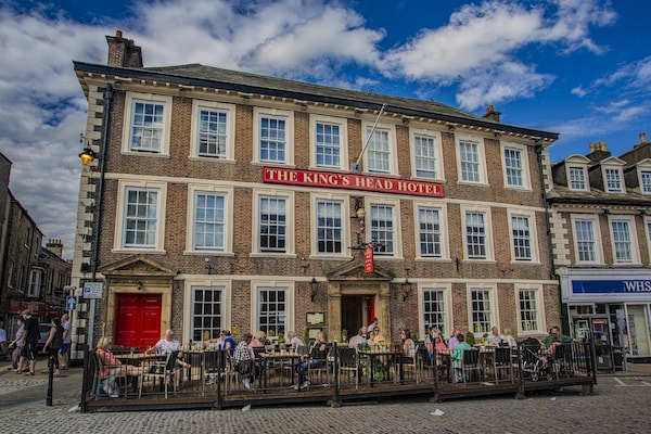 The Kings Head Hotel, Richmond, North Yorkshire