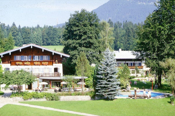 Stoll's Hotel Alpina