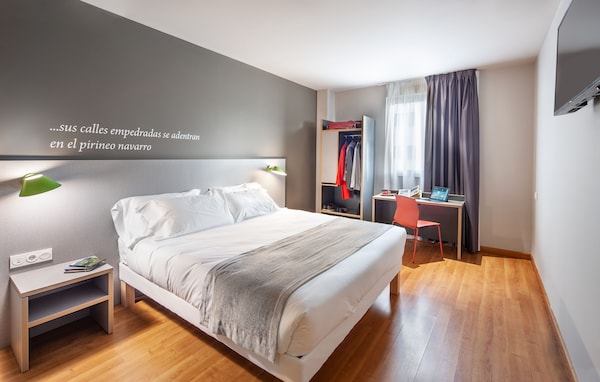 ibis Styles Pamplona Noain