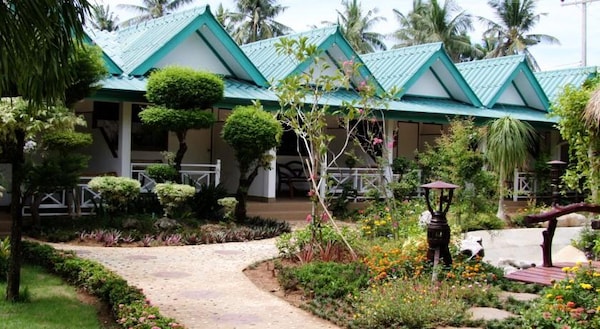 Samroiyod Holiday Resort