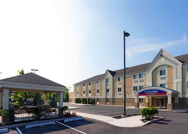 Candlewood Suites Secaucus, An Ihg Hotel