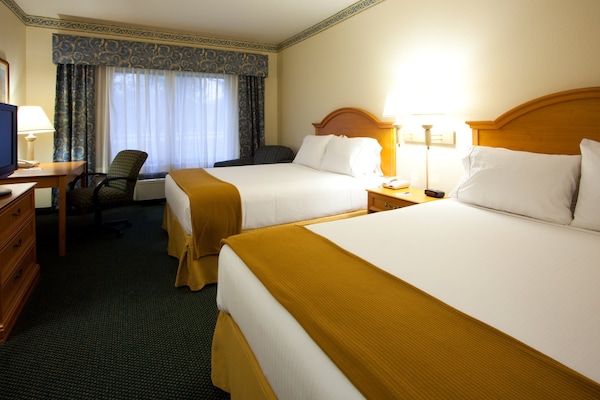 Holiday Inn Express & Suites Jacksonville - Blount Island