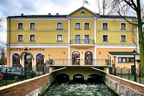 Hotel Bończa