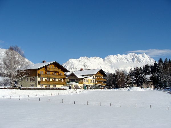 Landhotel Hauserl im Wald