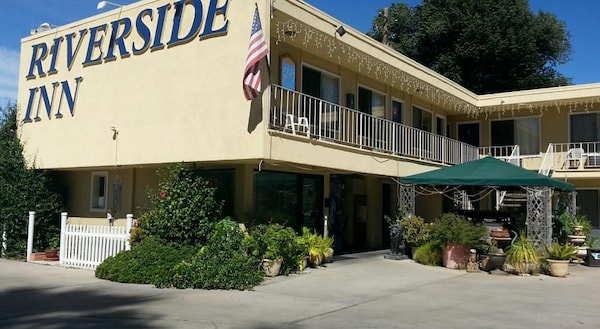 Colusa Riverside Inn
